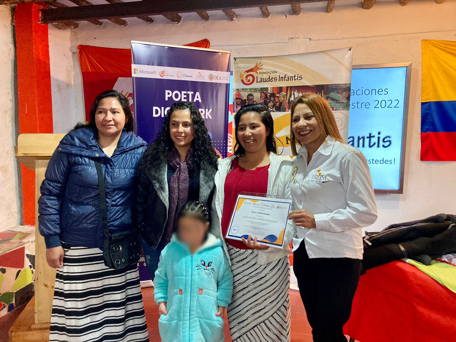 <strong>Fundación Laudes Infantis celebró graduación de 70 personas de </strong><strong>POETA DigiSpark </strong><strong>en Colombia</strong>