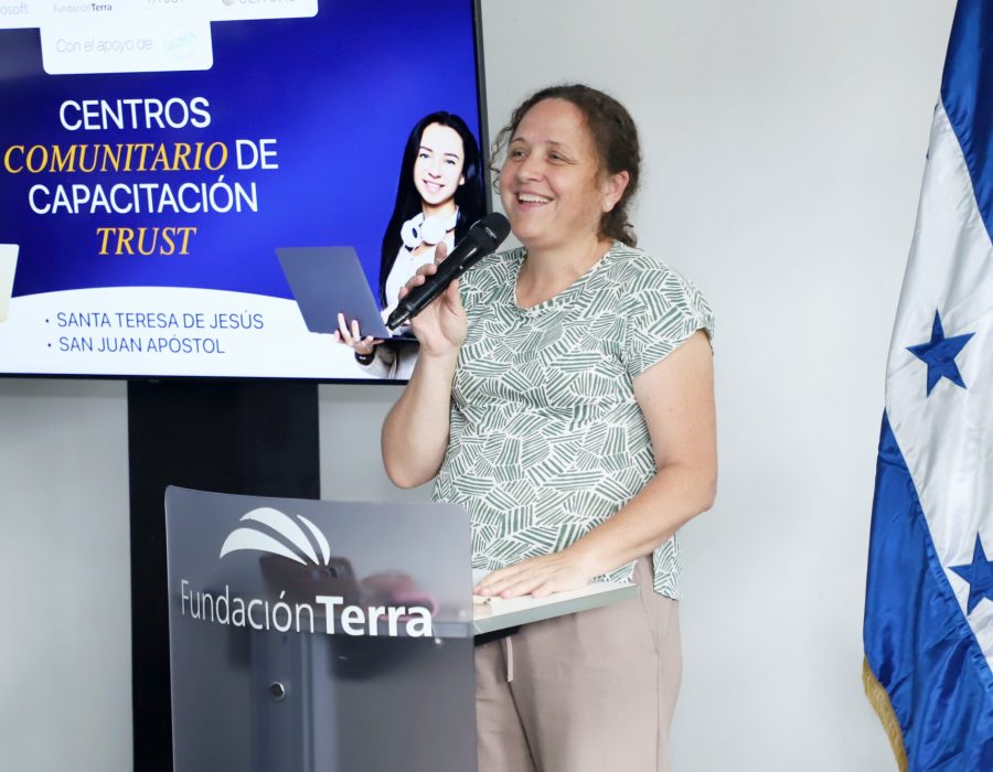 The Trust for the Americas y Fundación Terra inauguran dos nuevos Centros de Capacitación Trust en Honduras