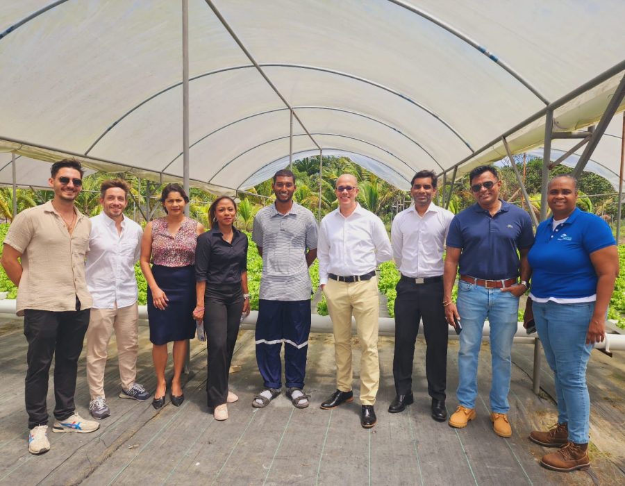 Rodrigo Iriani and Quimey Del Rio visit CARIRI